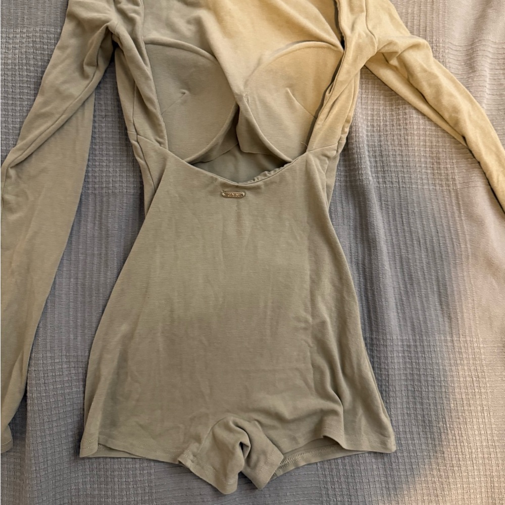 Zym Dance Bodysuit - Picture 10 of 12
